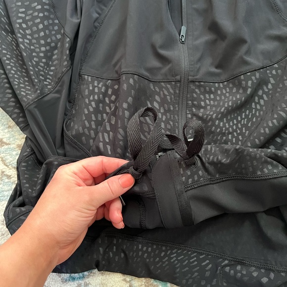 Lululemon In Depth Jacket *Emboss 8 black - Picture 9 of 13